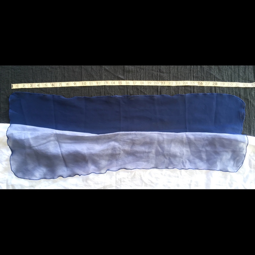 Vintage blue scarf - Picture 2 of 3